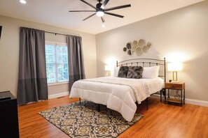 3 Schlafzimmer, Bügeleisen/Bügelbrett, WLAN, Bettwäsche