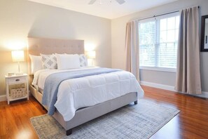3 bedrooms, iron/ironing board, WiFi, bed sheets