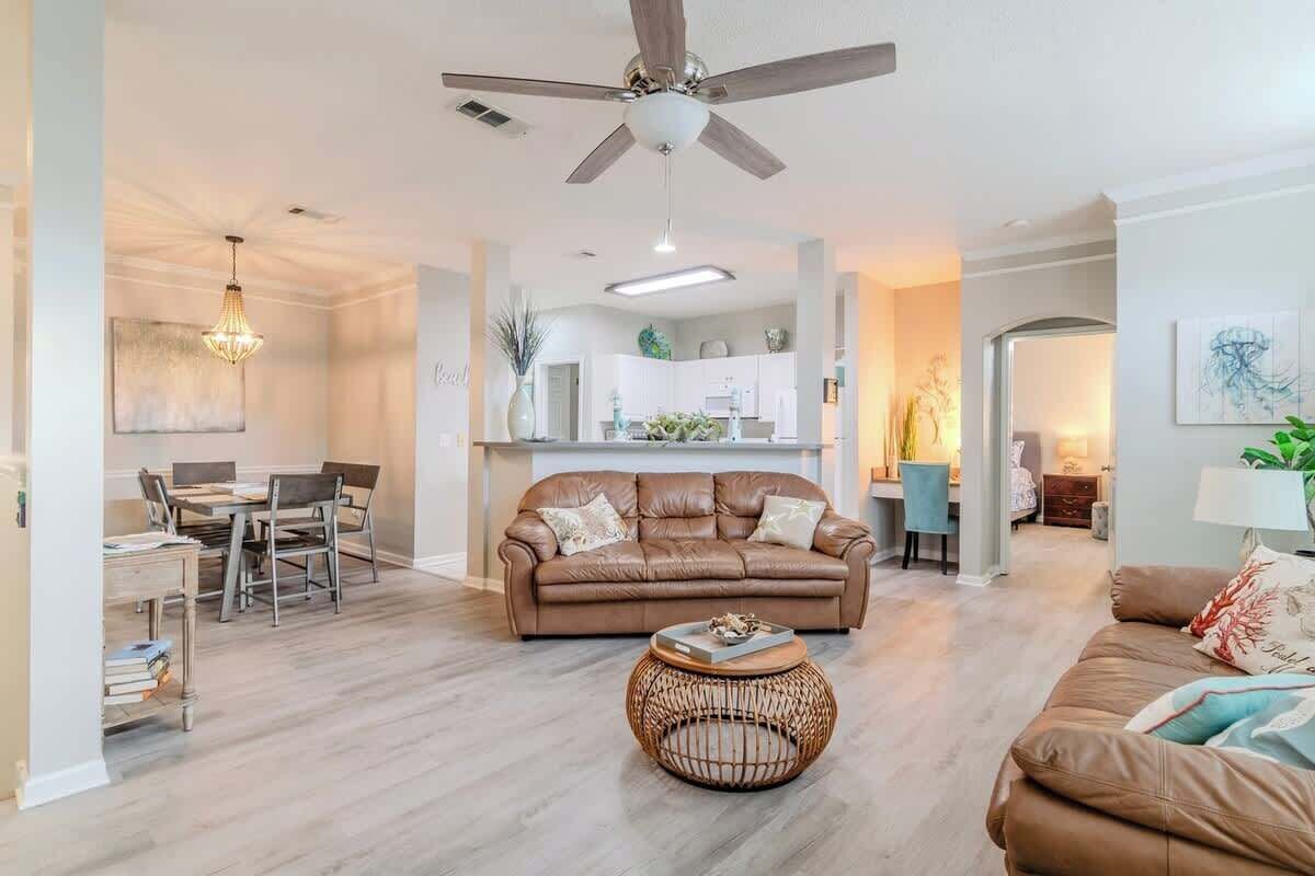 TV connectée, cheminée, espaces bureaux