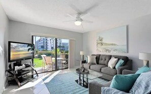 Smart TV, DVD player