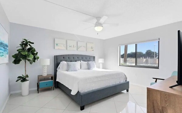 2 bedrooms, iron/ironing board, travel cot, free WiFi