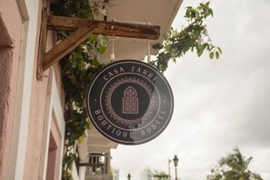 واجهة المنشأة