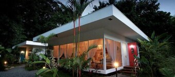 Casa Blanca Villas Ojochal