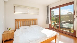 4 bedrooms, free WiFi - Jeju Brickninemansion (Jeju City)