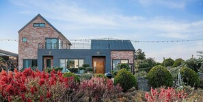 Exterior - Jeju Brickninemansion (Jeju City)