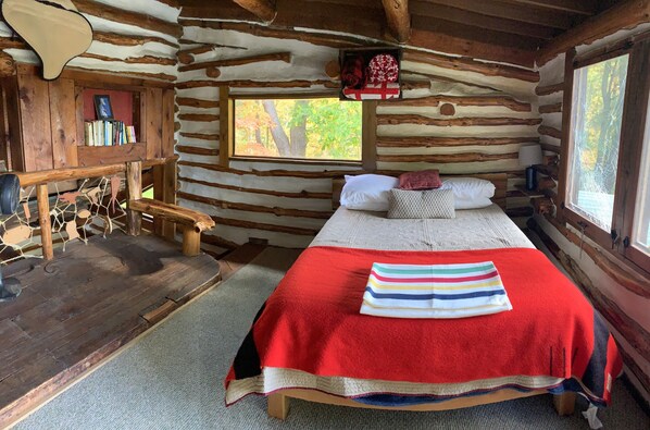 2 bedrooms, bed sheets