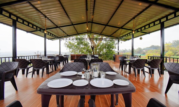 Restaurant - Treebo The Appa'S Resort (Mahabaleshwar)