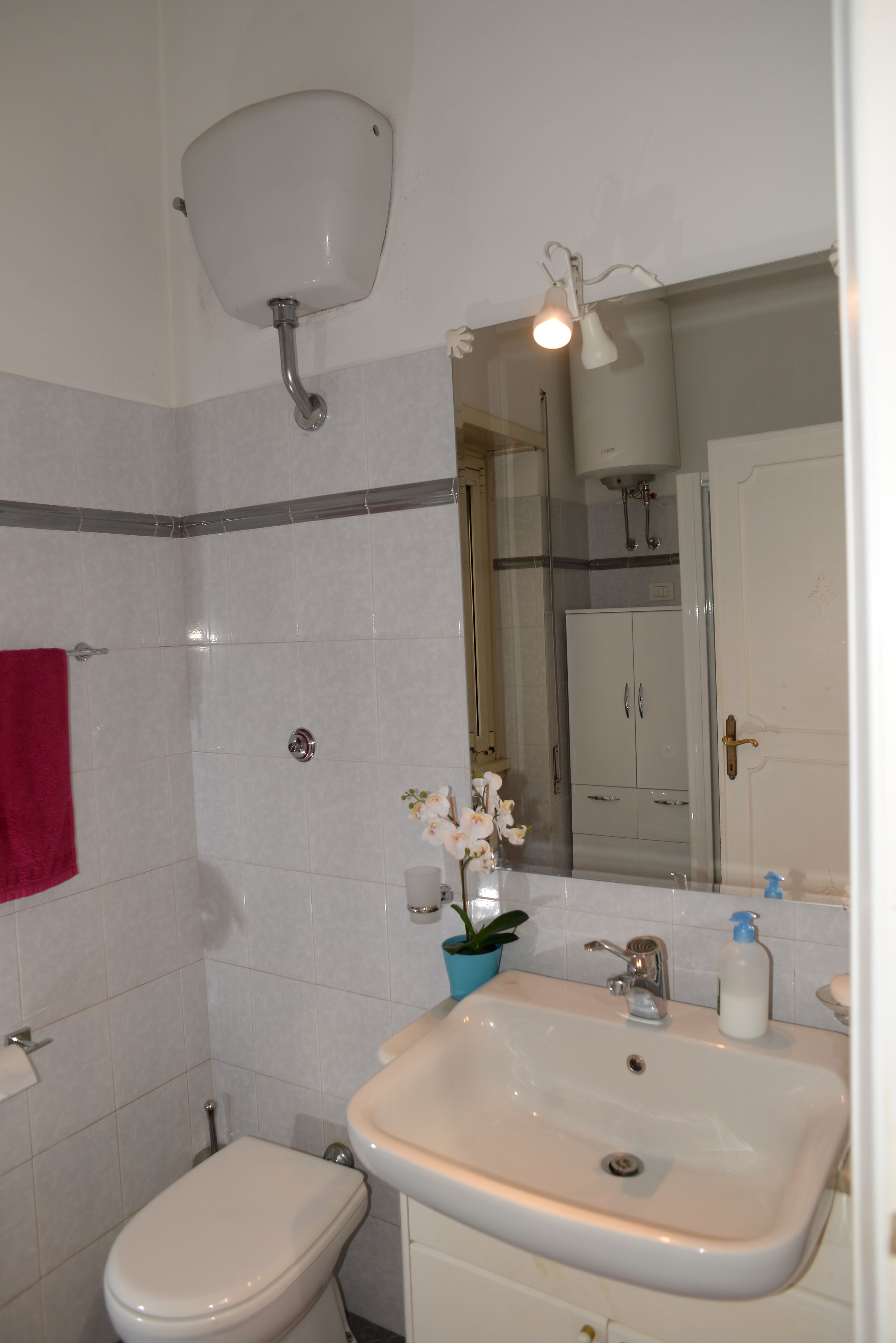 Room, 3 Bedrooms, Accessible, Smoking | Bathroom