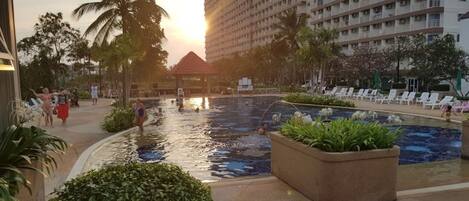 Condo, 1 Bedroom | Pool | Outdoor pool