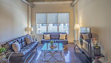 Apartment, 2 Bedrooms | Living area | Smart TV, streaming services