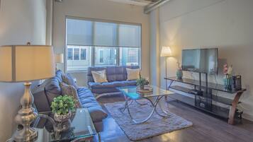 Apartment, 2 Bedrooms | Living area | Smart TV, streaming services