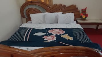 Chambre Double Standard | Fer et planche Ă  repasser