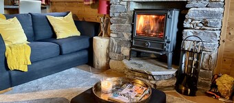 Sainte Foy Self-Catered Ski Apartment