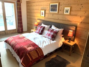 3 chambres, fer et planche à repasser, accès Internet, draps fournis