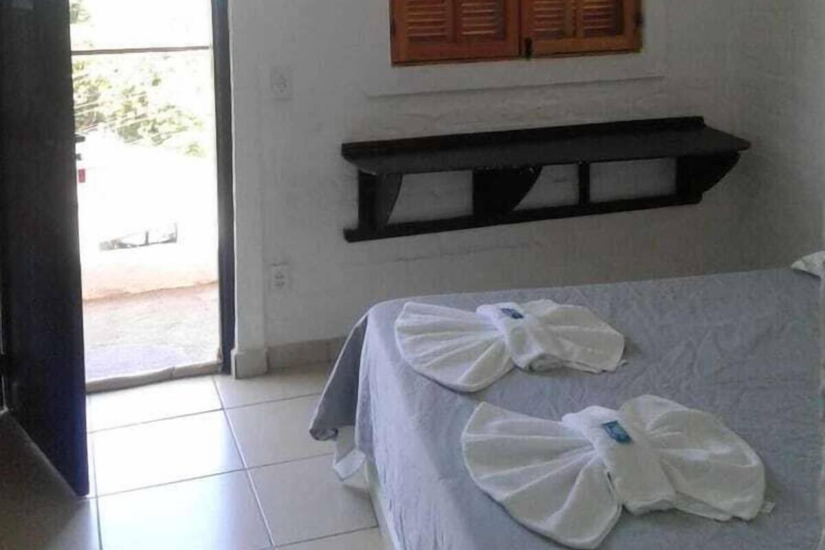 WiFi (free), bed sheets