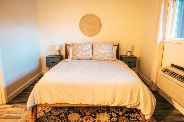 2 bedrooms, WiFi, bed sheets