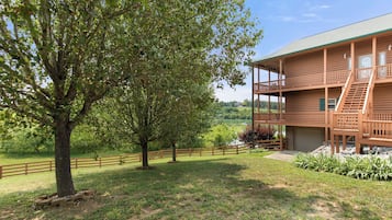 Studio (3 Bedrooms) | Fasilitas properti