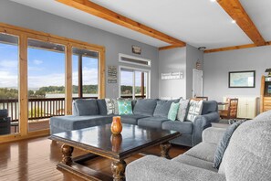 Studio (3 Bedrooms) | Property amenity