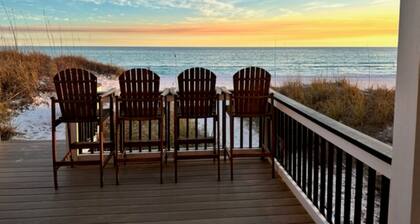 Beach service included Mar through Oct. Sleeps 14, Beautiful and Clean.