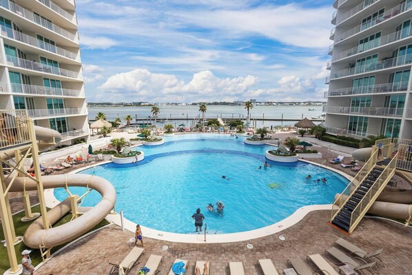 Piscine intérieure