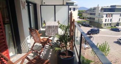 Charming 2 room apartment 300m walk from Lac du Bourget!