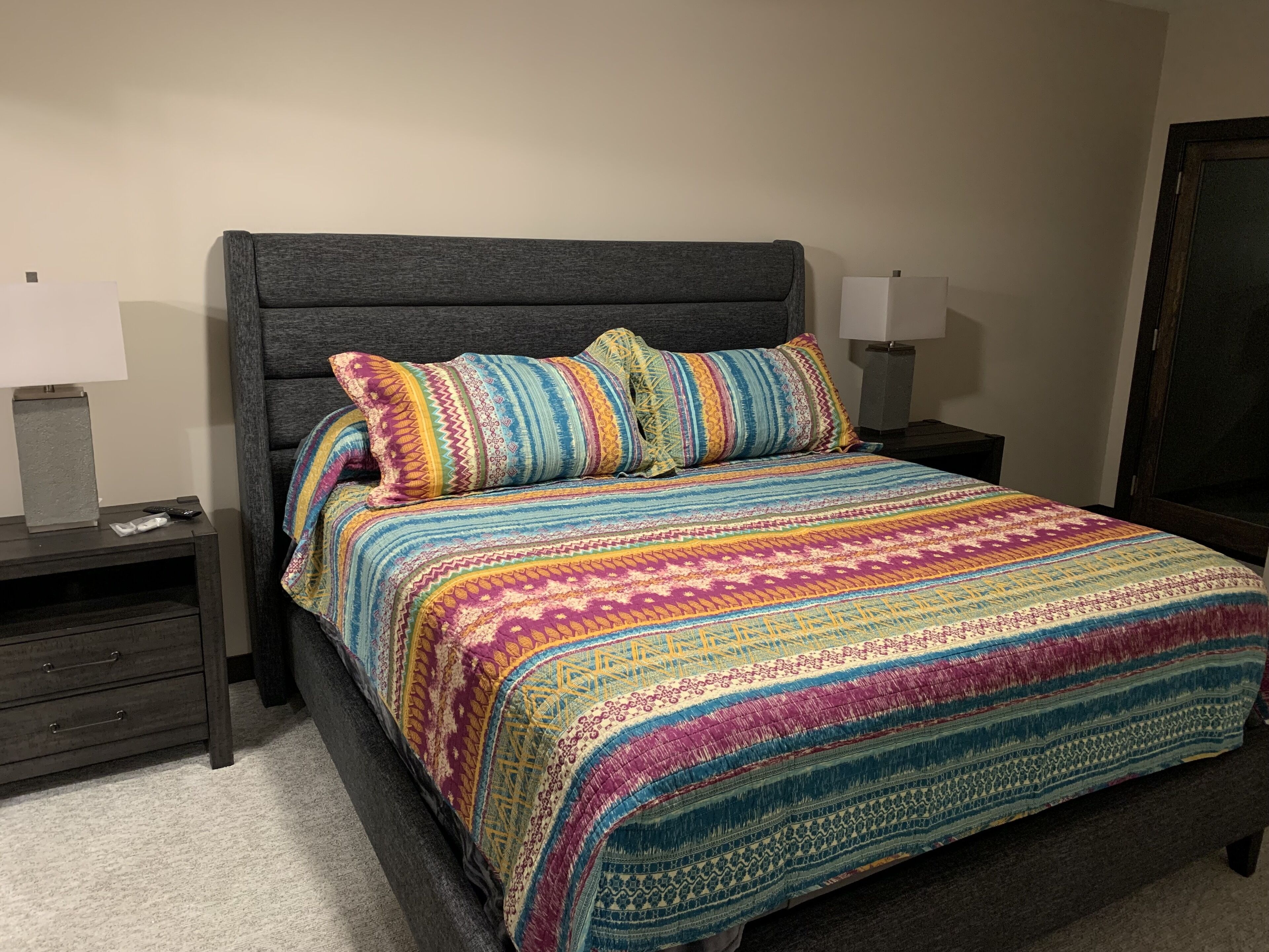 3 bedrooms, iron/ironing board, WiFi, bed sheets