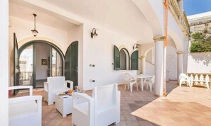 Terrace/patio - Apartment with sea view (Leuca)