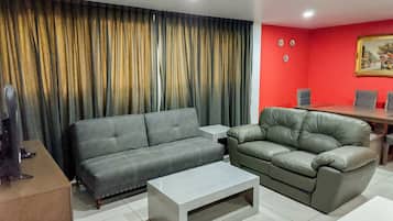 Departamento familiar | Sala de estar | Smart TV de 40 pulgadas con canales por cable y televisión