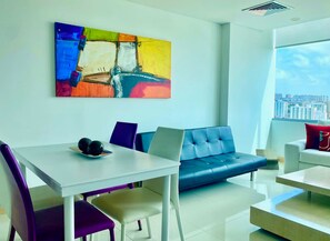 Basic Apartment | Dining room