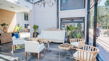 Sala de estar en el lobby