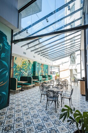 Lunch and dinner served  - Garden Suites Pinamar (Pinamar)