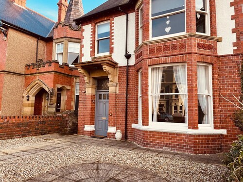 Stunning Victorian house in the heart of Llandudno