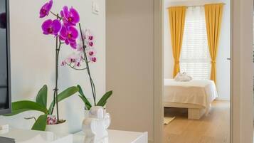 1 bedroom, iron/ironing board, travel crib, WiFi