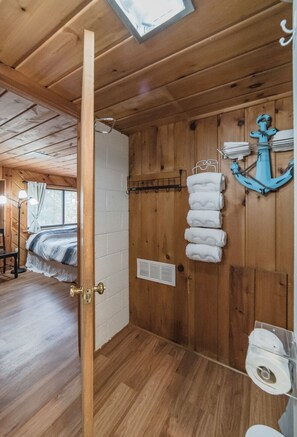 1 غرفة نوم وواي فاي مجانًا وملاءات أسرّة