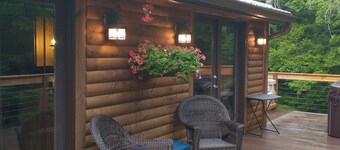 Beautiful Secluded Cabin with hot tub on 50 acres