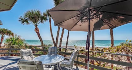 The Turtle House-Miles and Miles of Private Beach-Sunset Views