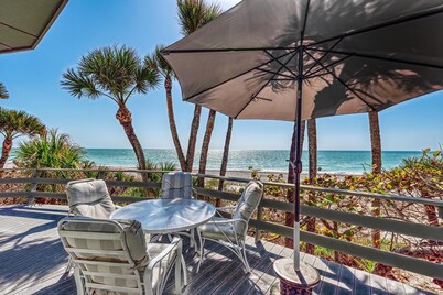 The Turtle House-Miles and Miles of Private Beach-Sunset Views