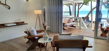 Hochwertige Bettwaren, Daunenbettdecken, Bügeleisen/Bügelbrett