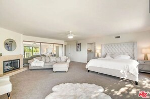 4 bedrooms, WiFi, bed sheets