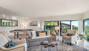 Téléviseur connecté, foyer, bureau