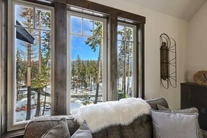 Interior - Family Retreat w/ Suncadia Pool Access (Cle Elum)
