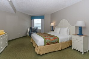 1 bedroom, iron/ironing board, WiFi, bed sheets - Fantasy Island Resort II - 1 Bedroom (Daytona Beach)