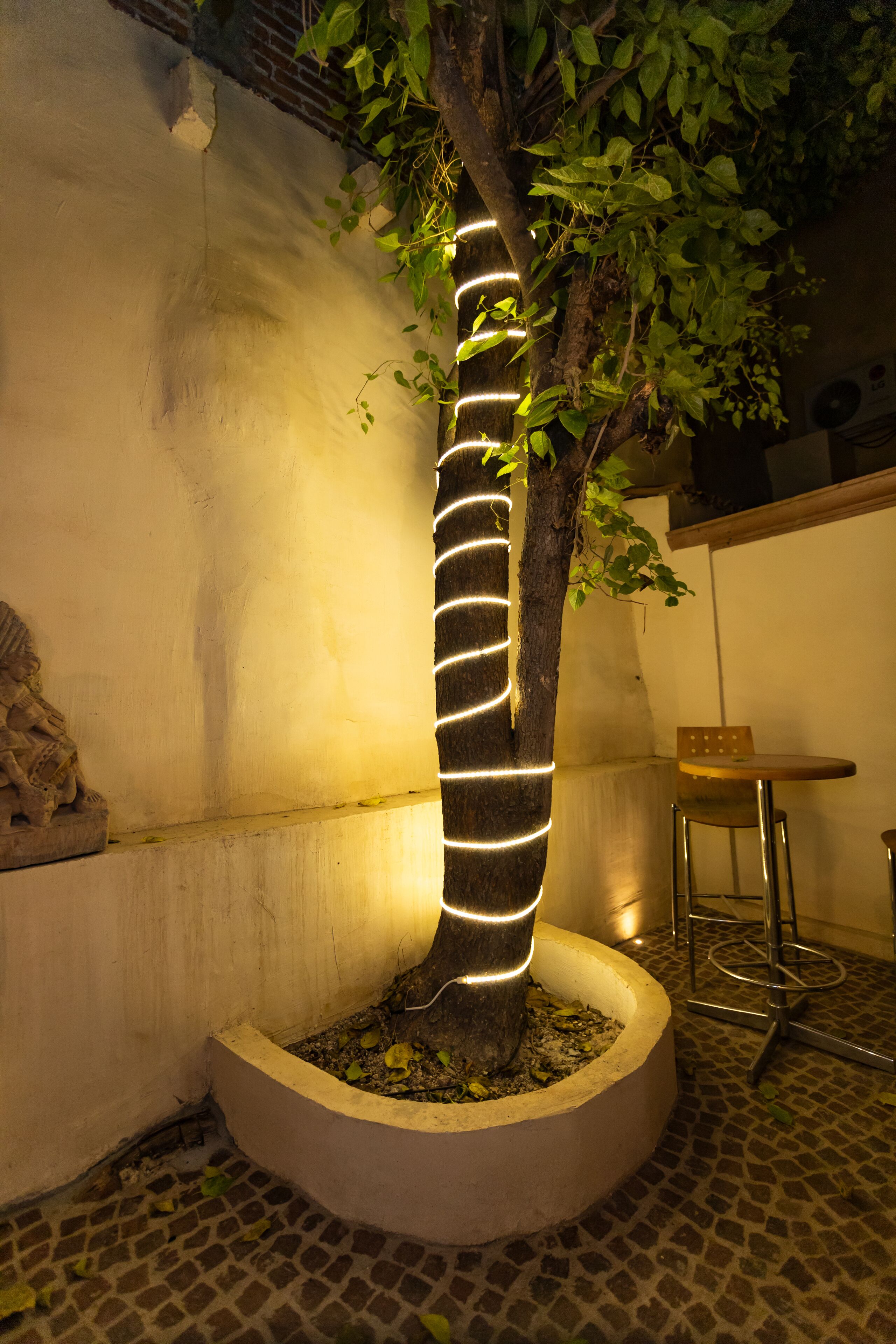 design room | terrace/patio