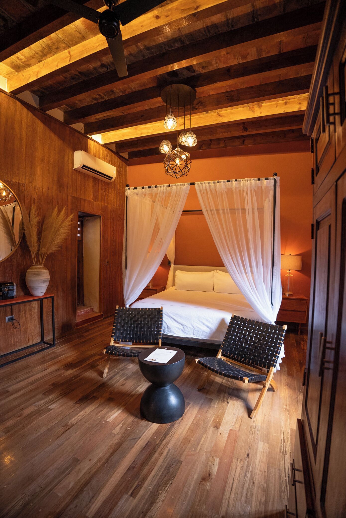 luxury room | hypo-allergenic bedding, down duvets, select comfort beds