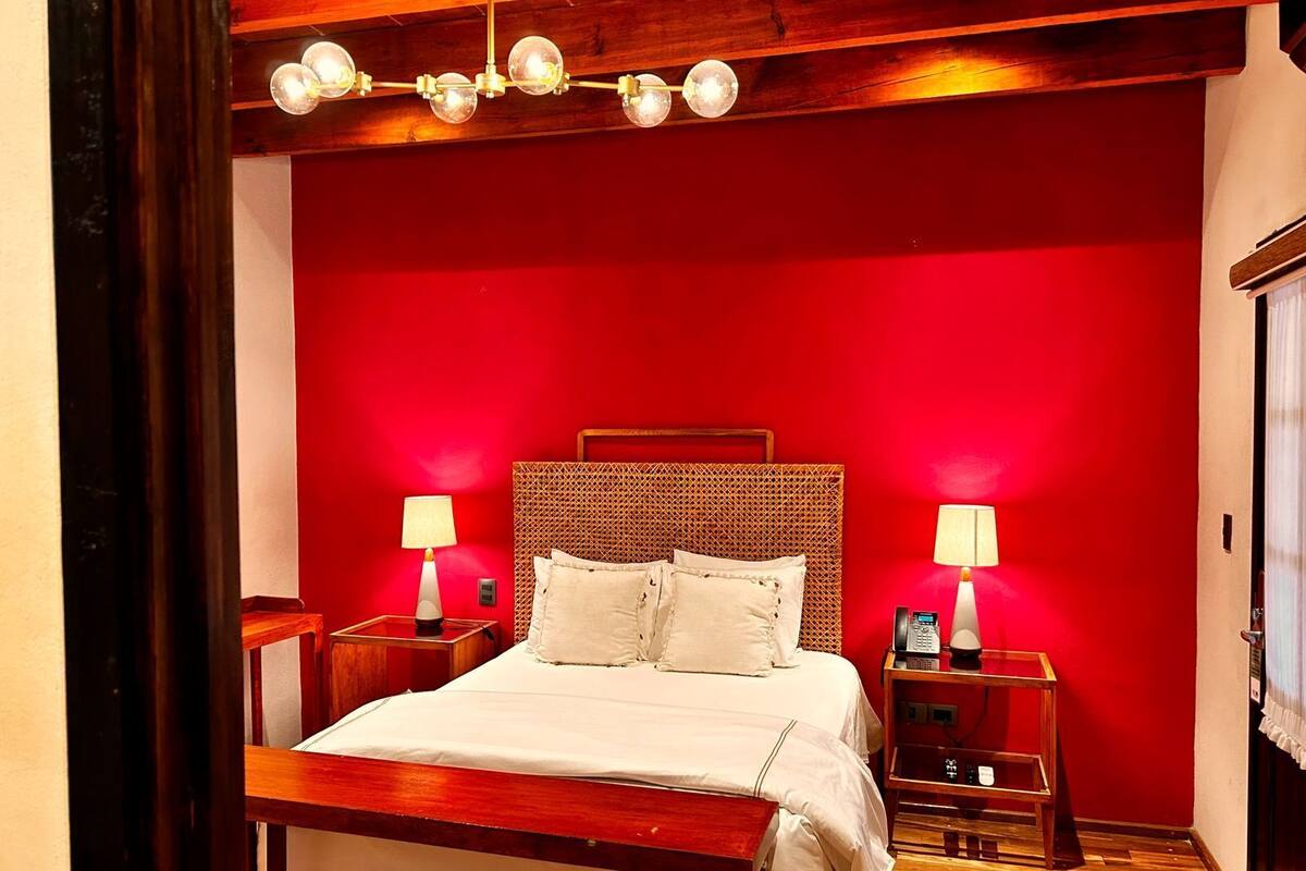 Premium kamer | Hypoallergeen beddengoed, donsdekens, Select Comfort-bedden, gratis wifi