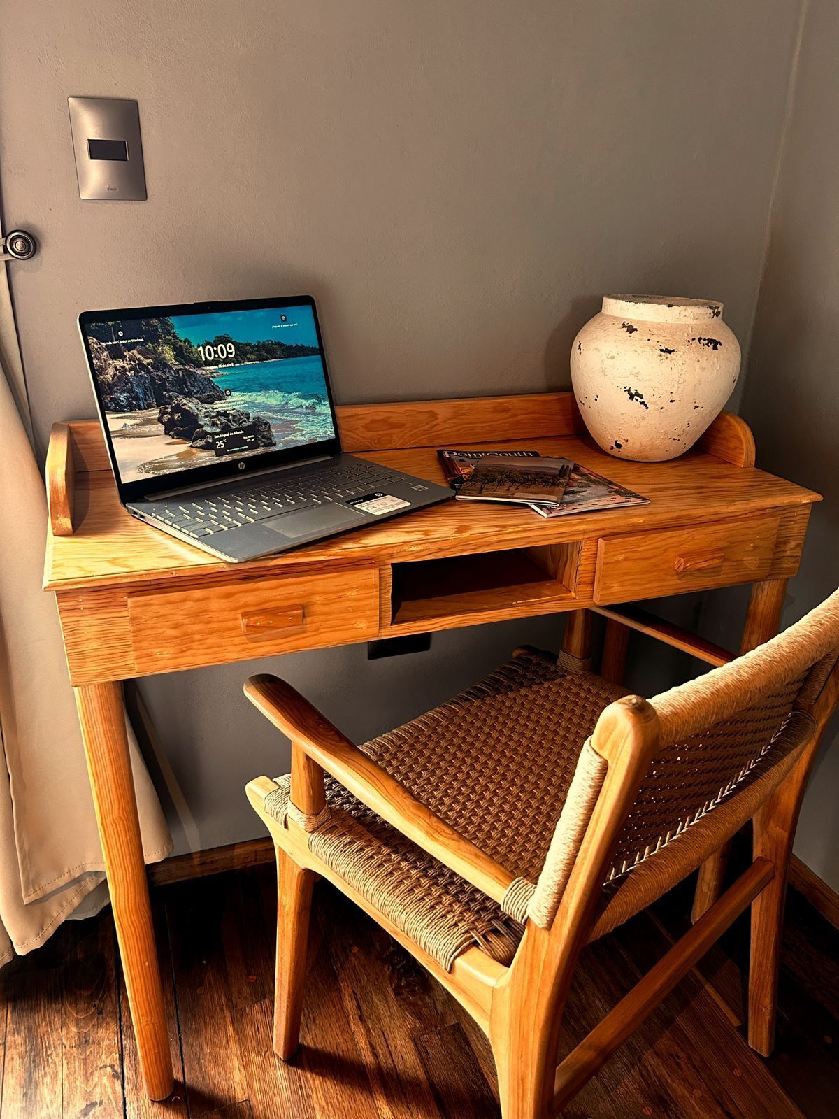 deluxe room, 1 queen bed | hypo-allergenic bedding, down duvets, select comfort beds