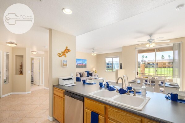 Interior - (RP) Beautiful Condo on Golf Course, Gated, Pool (Mesa)