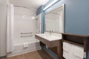 Combined shower/tub