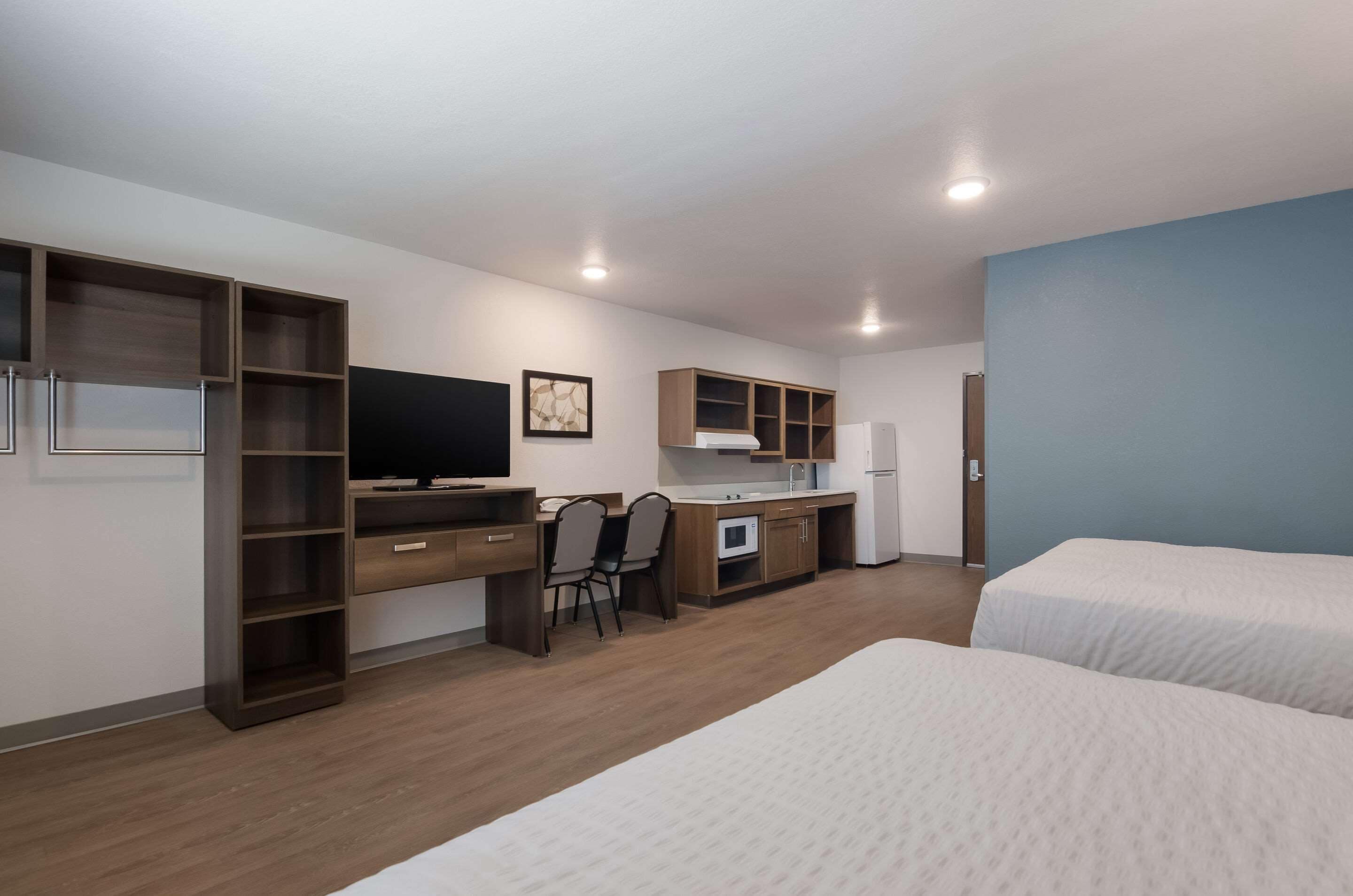 Habitación, 2 camas Queen size, con acceso para personas discapacitadas, para no fumadores | Escritorio, espacio para trabajar con laptop y wifi gratis 