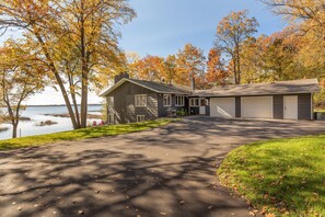 Exterior - Fully Remodeled, Gull Lake Chain, Private Tennis Court & Beach (Brainerd)